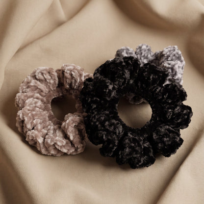 3 pakning med velur scrunchies